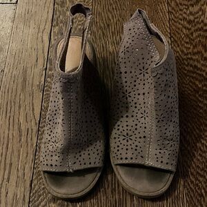 Cat & Jack Kids' Gray Perforated Sandals